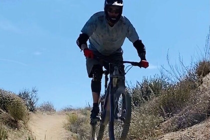 Tour El Prieto en bicicleta de montaña eléctrica cuesta abajo : Intermedio