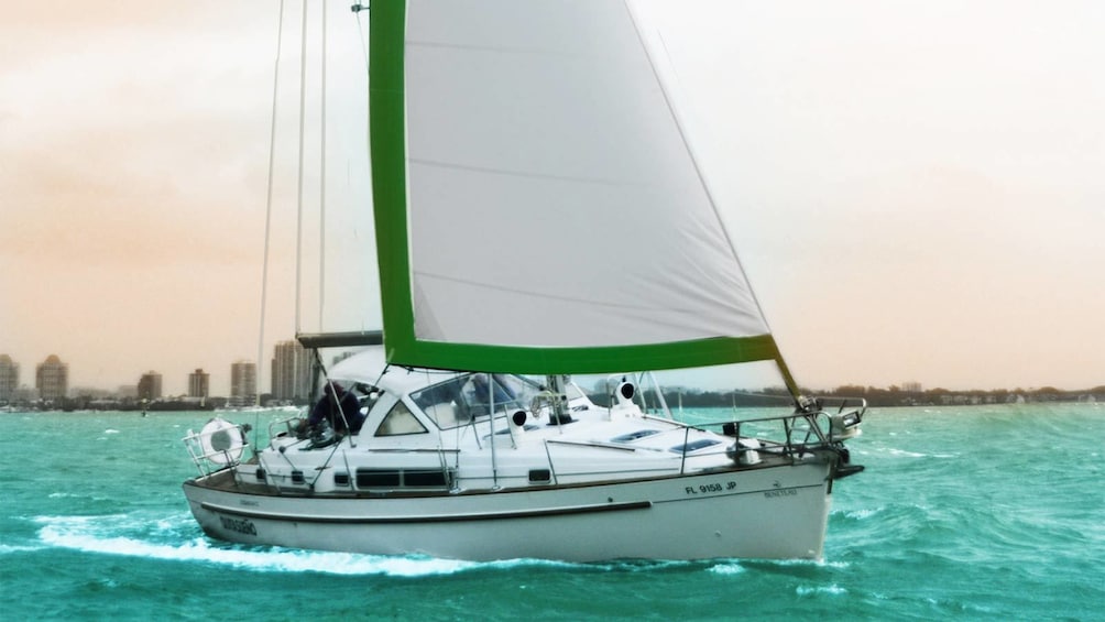 Apri foto 4 di 5. Serene sail on Biscayne Bay