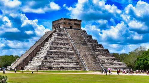 Skip-the-Line Chichén-Itzá, Cenote and Lunch Full-Day Experience