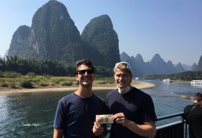 Private Day Tour of Li River Cruise & Yangshuo West Street