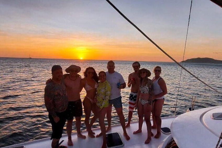 8-hour all-inclusive catamaran sailing tour from Tamarindo