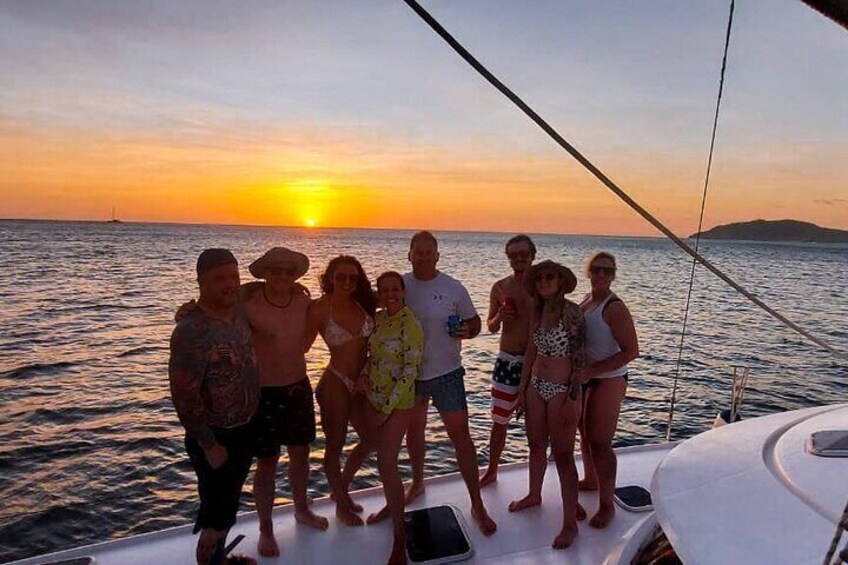 8-hour all-inclusive catamaran sailing tour from Tamarindo