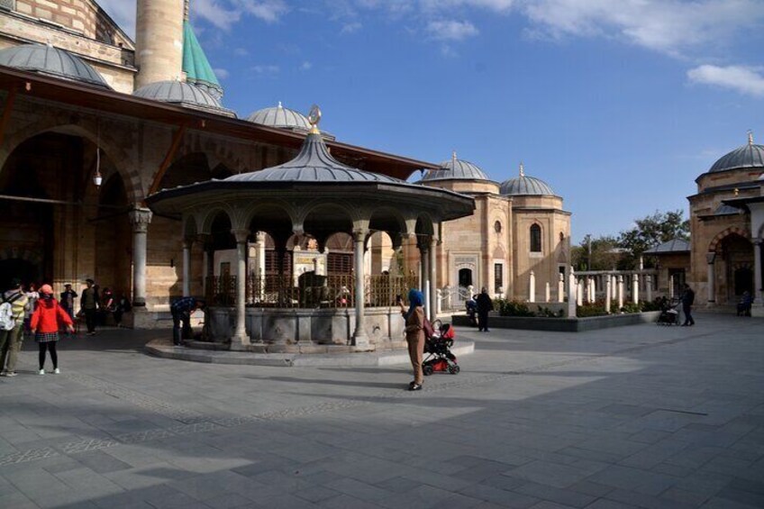 In the courtyard of the Mevlana Museum