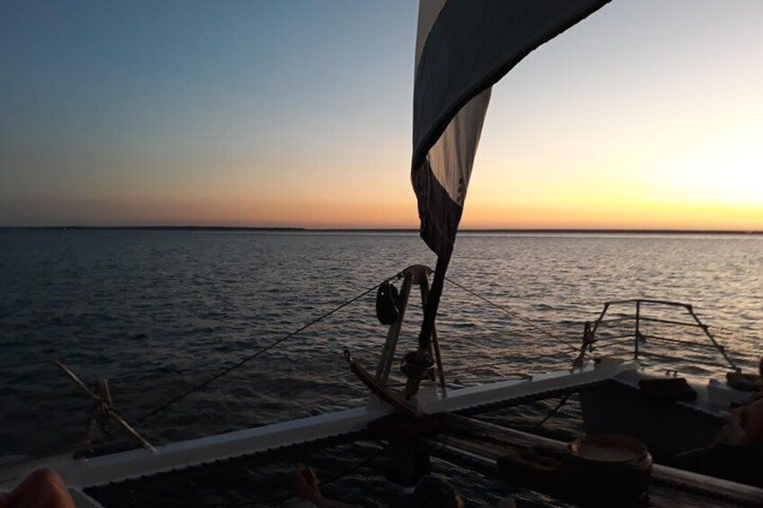 Sunset 3-Hour Cruise from Darwin with Dinner and Sparkling Wine