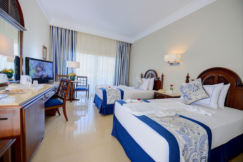 A day on the Red Sea - Al-Ain Al-Sokhna