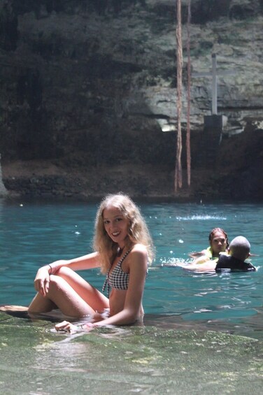 Amazing Cultural Experience at Chichen Itza Delux (2 cenotes)