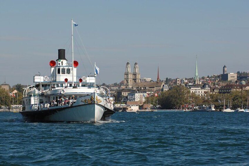 Half-Day Guided Walking Tour of Zurich Including a Lake Cruise