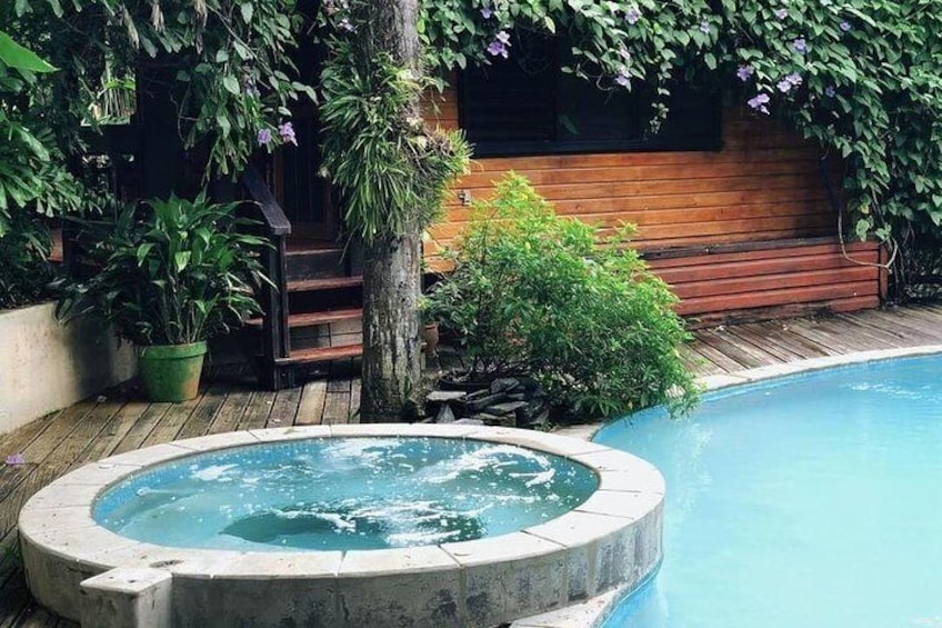 Baan Suerte Pool & Shangri-La Outside view