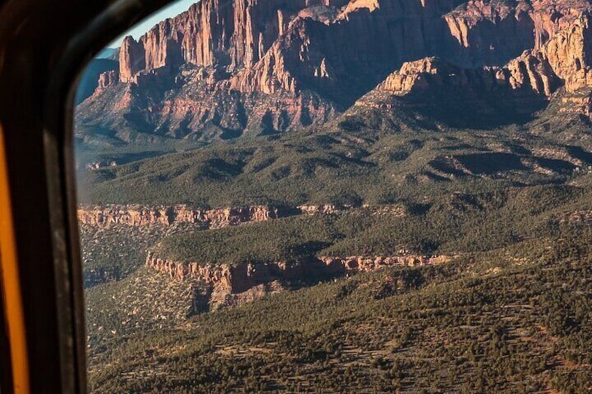 35 Mile - Zion National Park Panoramic Helicopter Flight