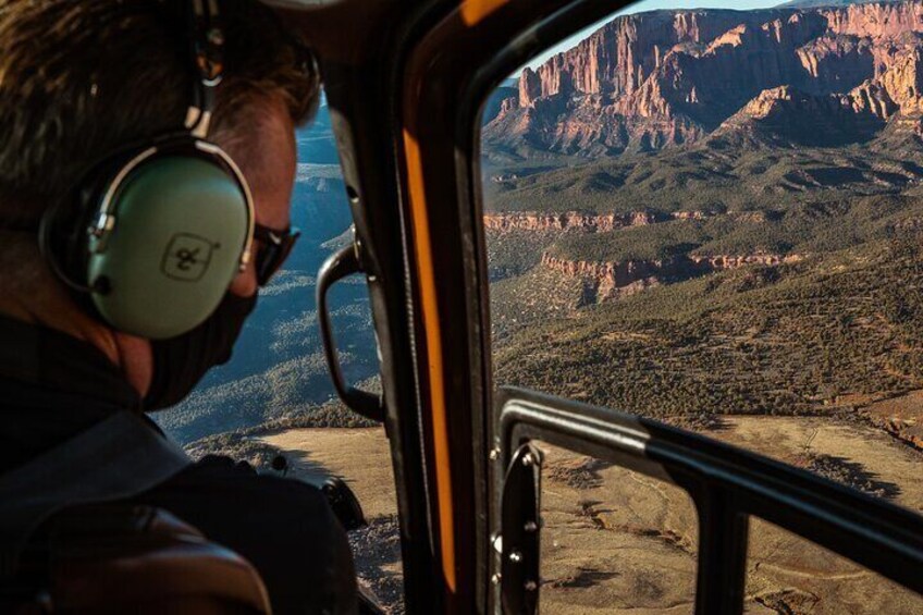 100 Mile Zion National Park Panoramic Helicopter Flight