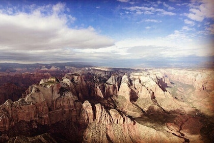 100 Mile Zion National Park Panoramic Helicopter Flight