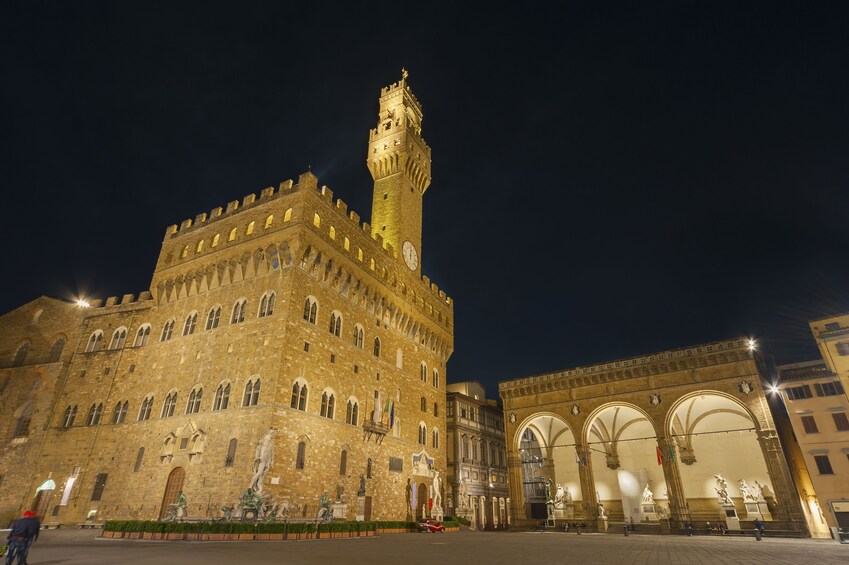 Florence Electric Bike Tour by Night to Michelangelo Square