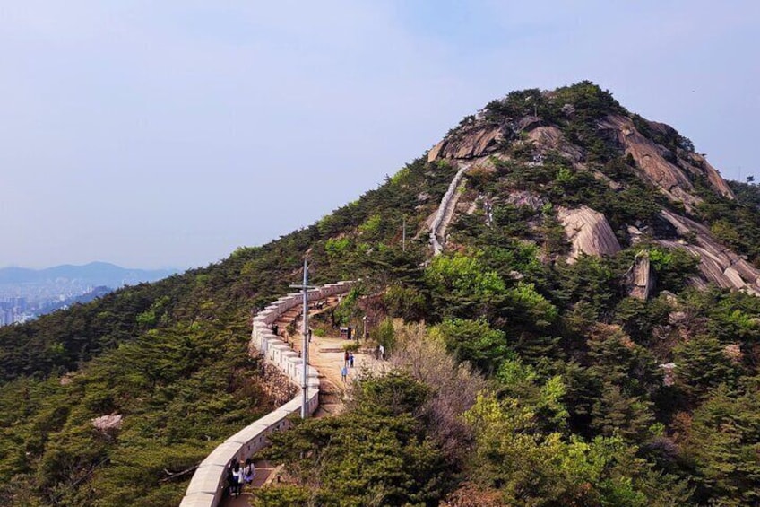 Inwangsan hike & historical sites