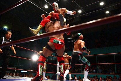 Lutte à Puebla (lundi uniquement)