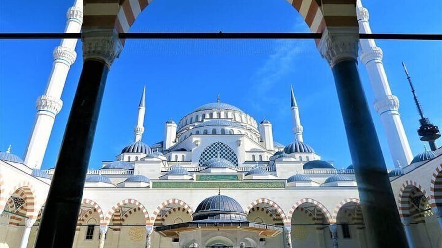Full-Day Journey Between Two Continent of Istanbul