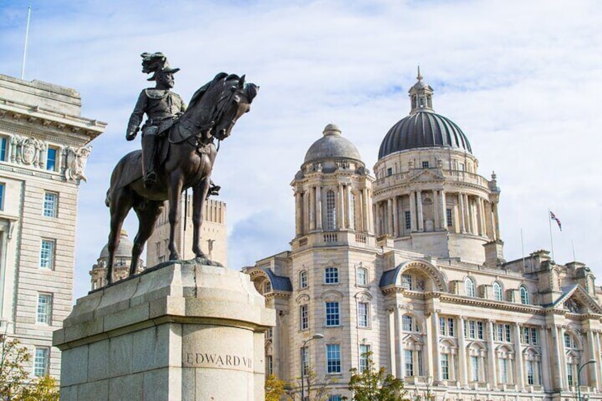 Visit Liverpool in Style with your own Private Tour of the City.