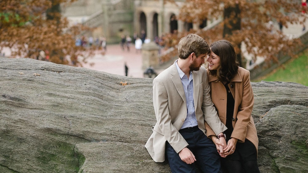 Photoshoot of a couple in Central Park 