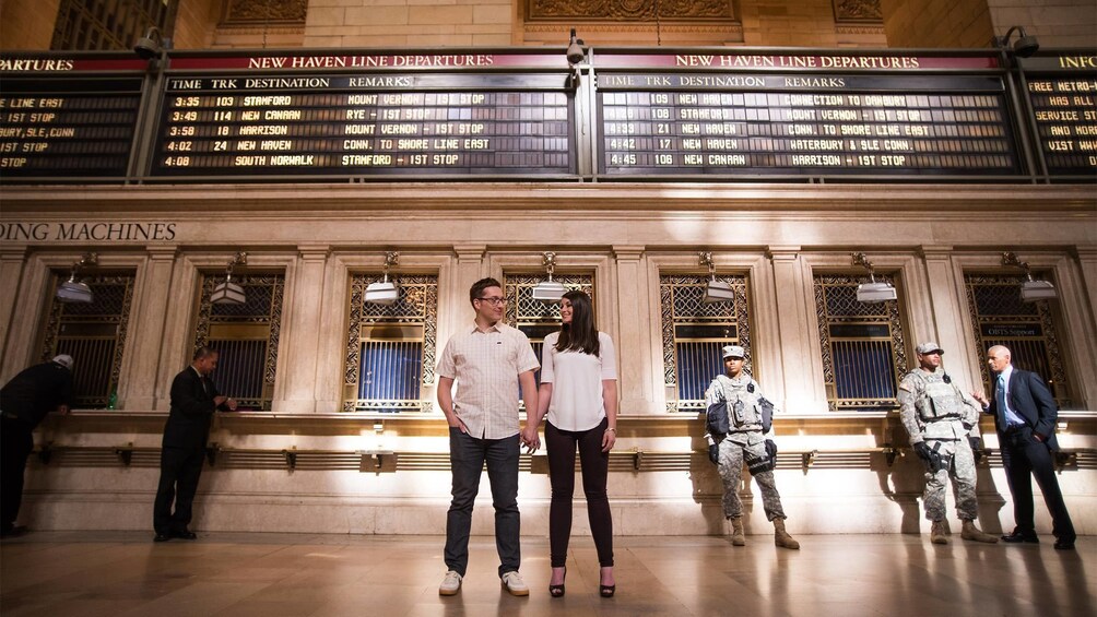 Couple having a fun Photoshoot in Grand Central Station, New York 