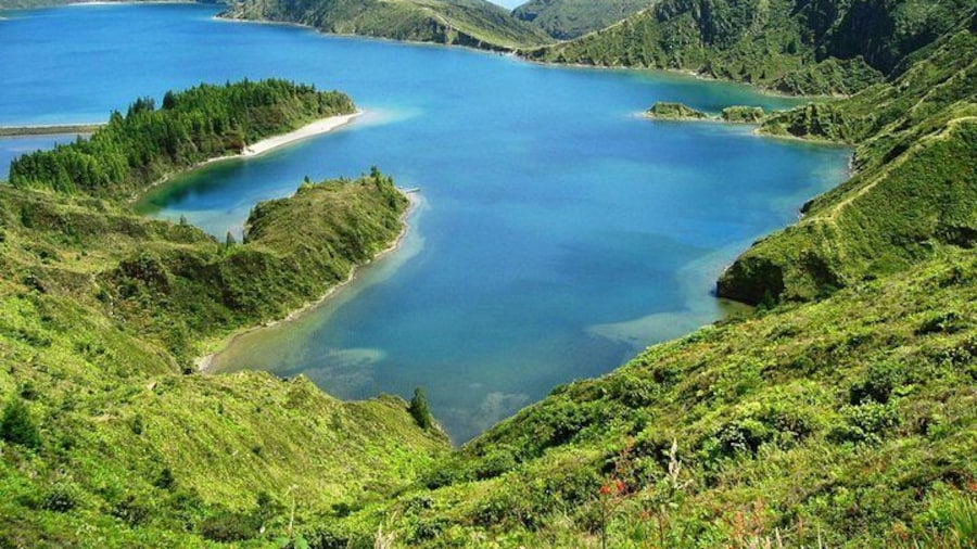 fogo lake