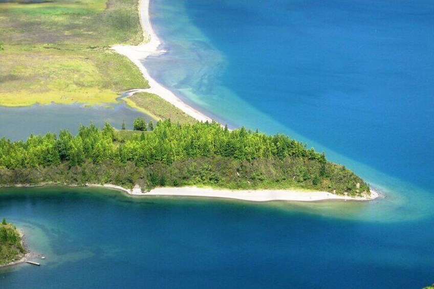 Extraordinary Half-Day Tour 4x4 - Unexplored landscapes & Lagoa do Fogo- Join Us