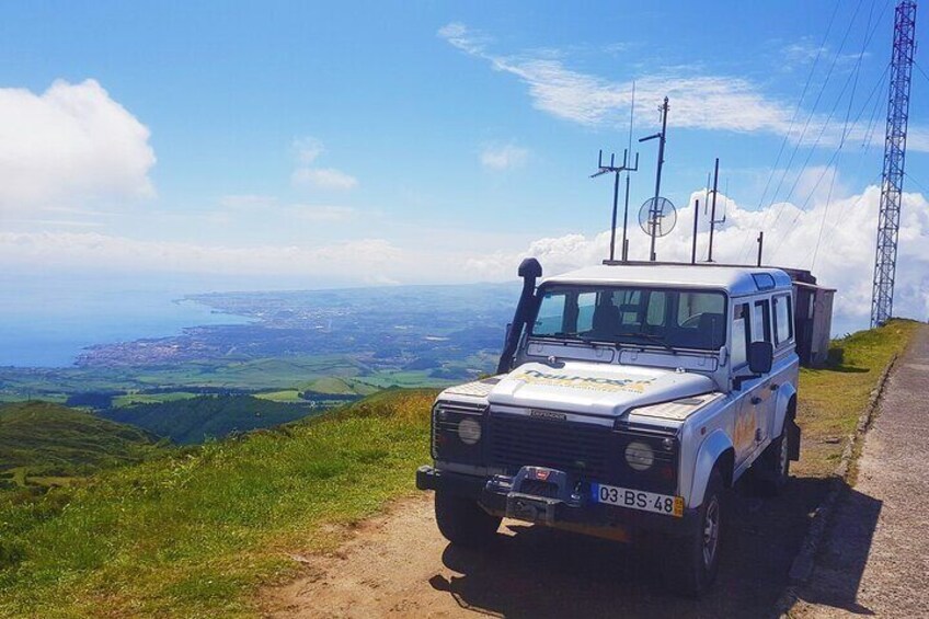 Extraordinary Half-Day Tour 4x4 - Unexplored landscapes & Lagoa do Fogo- Join Us