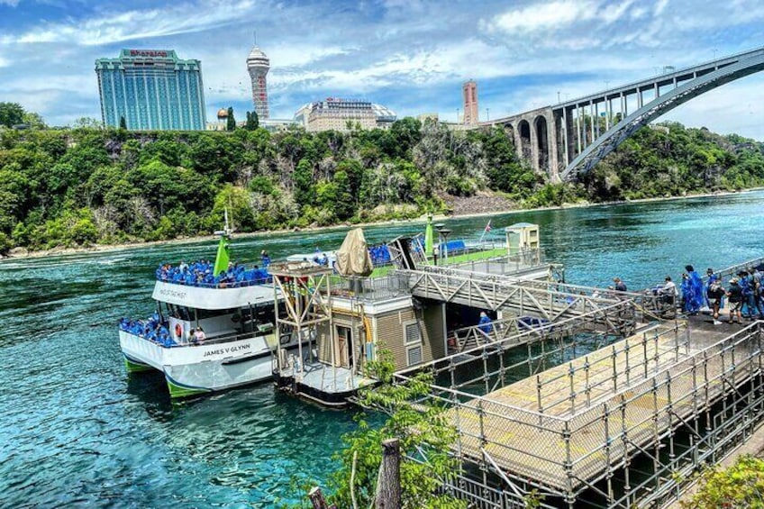 Maid of the Mist Boat Ride with Adventure Tour