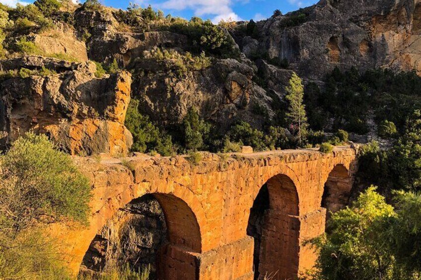 Private Fluvial Tour of the Roman Aqueduct of Peña Cortada