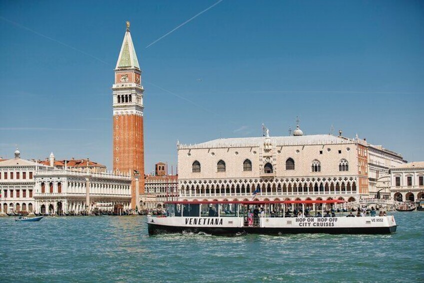 Venice in two days, Hop-on Hop-off with audio guides on a panoramic eco-boat