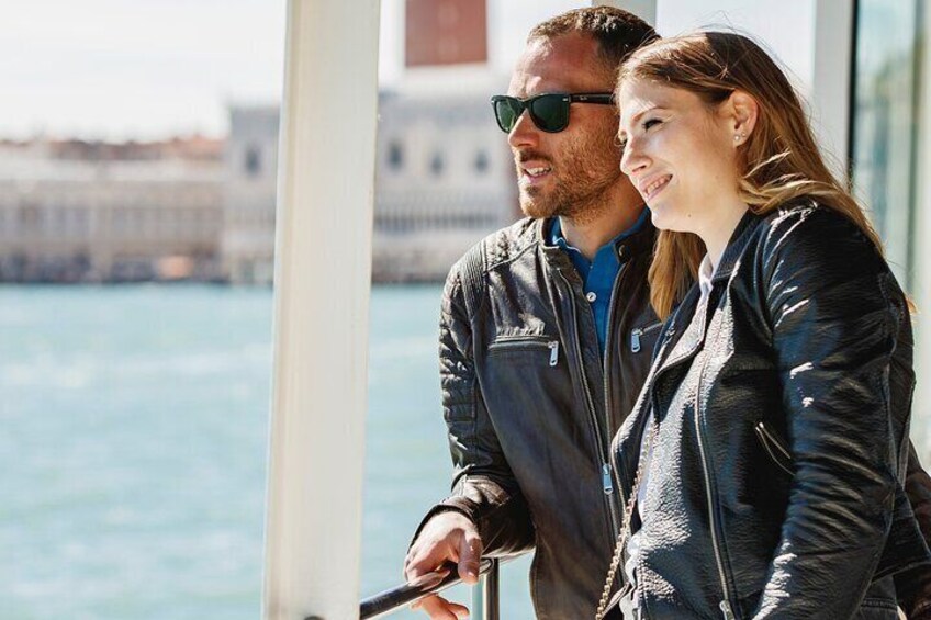 Venice in two days, Hop-on Hop-off with audio guides on a panoramic eco-boat