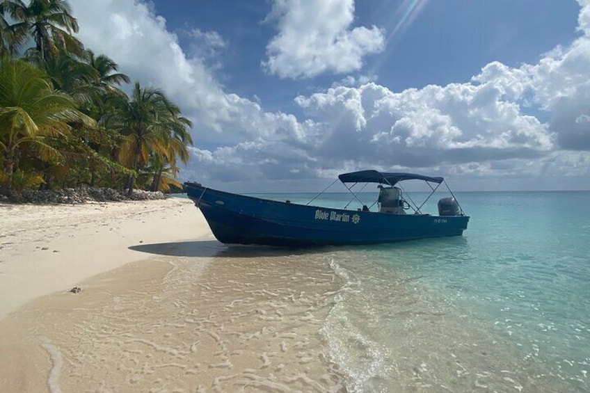 Tour to Cayo Acuario from San Andrés