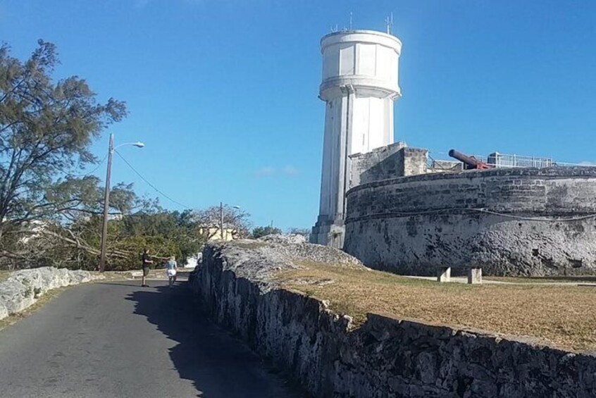 Explora y Prueba Nassau