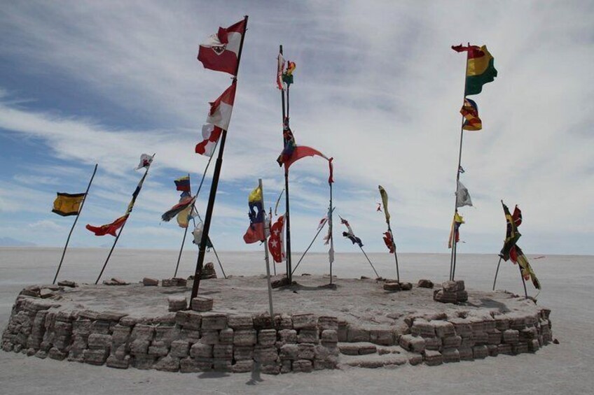 Salar de Uyuni with lodging - 3 full days - With lagoons