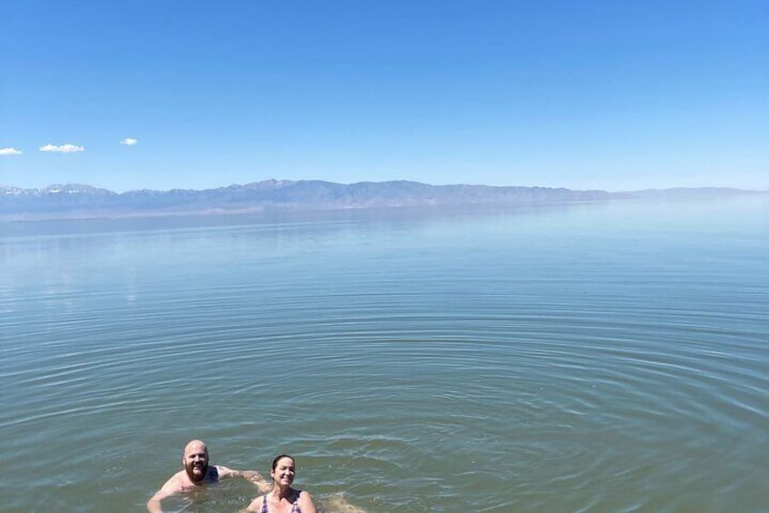 2 Hour Salt Lake Boat Tour with Swimming on the Lake