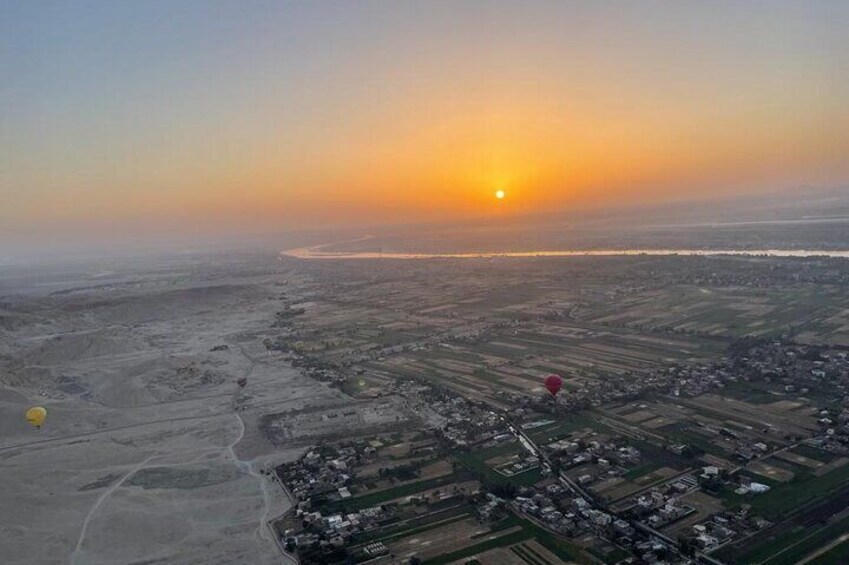 Sunrise Hot Air Balloon Rides In Luxor Egypt