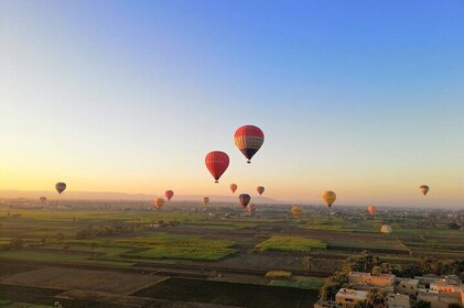 Paseos en globo de lujo al amanecer en Luxor