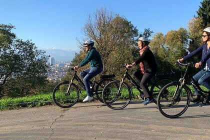 Classic e-bike tour Turin, from the historic centre to the hill