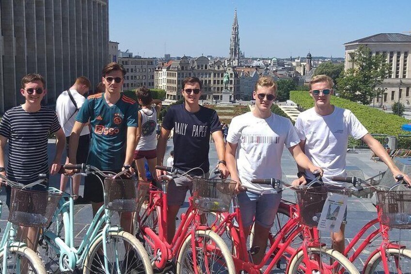 Lively Brussels Highlights Bike tour DUTCH