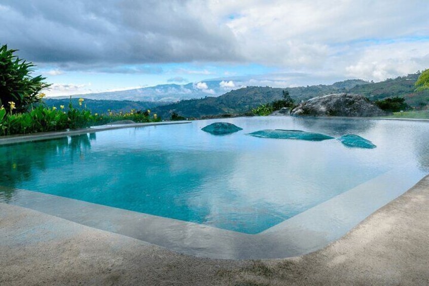 Irazú Volcano and Mineral Hot Springs at Hacienda Orosi