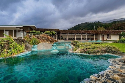 Irazú Volcano and Mineral Hot Springs at Hacienda Orosi