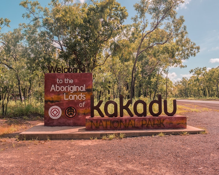 Kakadu Wildlife Rock Art Tour with optional Crocodile Cruise