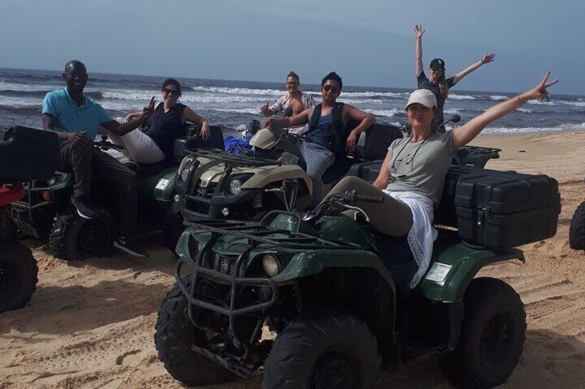 Day Tour Bandia Wildlife Reserve and pink lake