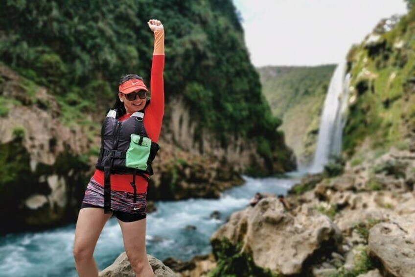 Swallow Show, Tamul Waterfall by canoe and Cenote Cueva del Agua