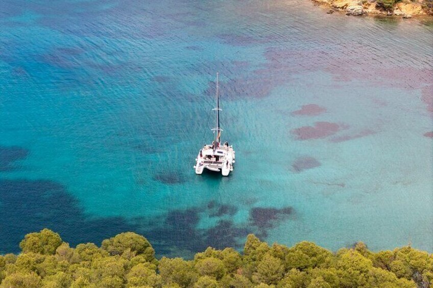 Sithonia: Catamaran Day Cruise – Explore Hidden Gems!
