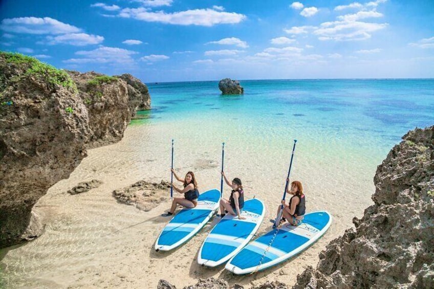 [Okinawa Miyako] SUP/canoe tour with a spectacular beach!!