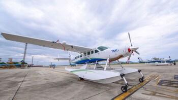 Ha Long Bay Seaplane Tour & Day Cruise