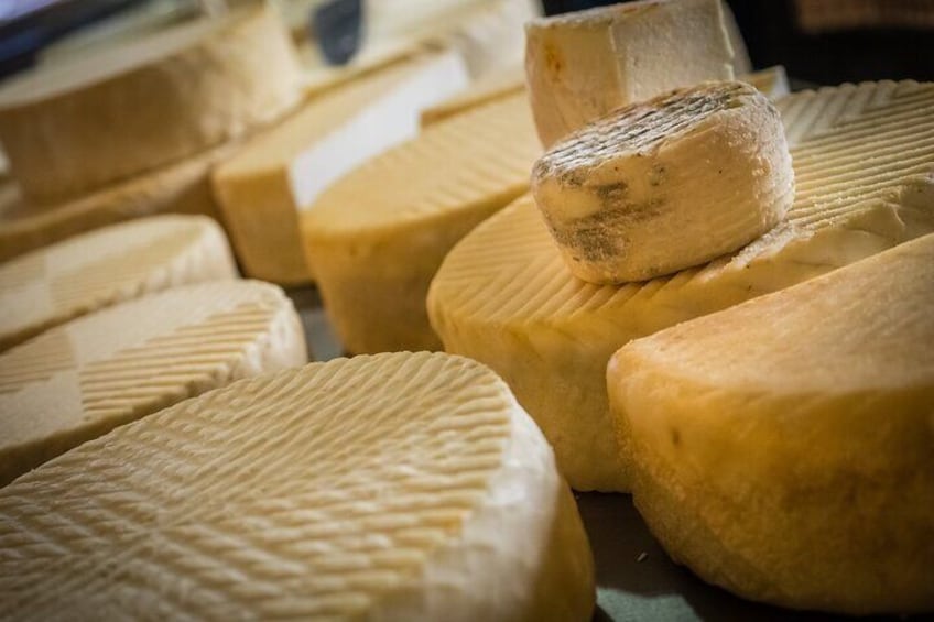 Small-Group Food Tour in Naxos Town