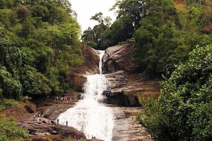 Waterfalls Trail at Rathnapura
