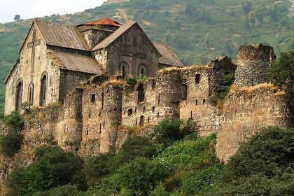 Tour en grupo: Haghpat, cuevas de Zarni-Parni, Akhtala, castillo de Aramyan...