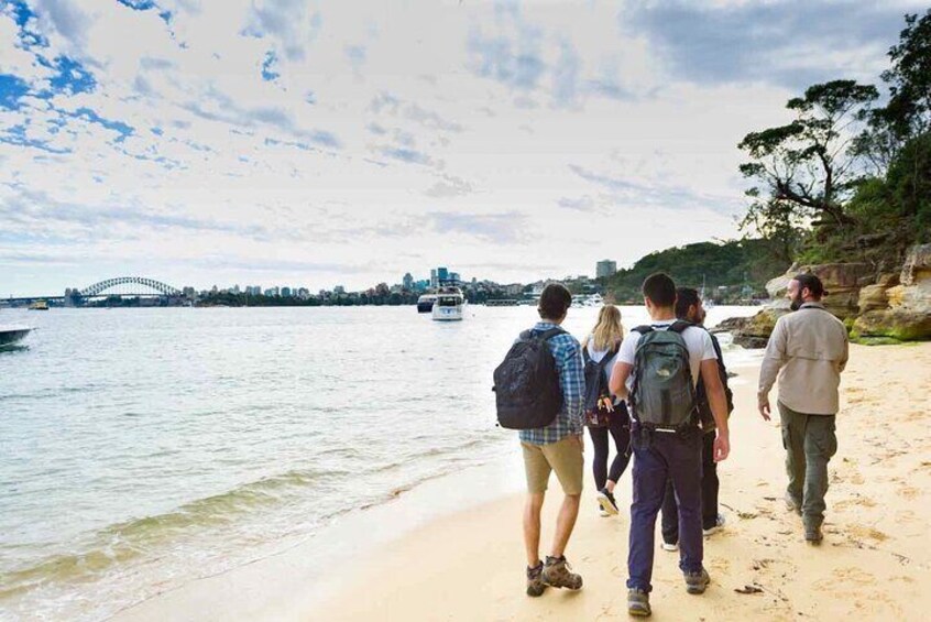 3-Hour Guided Walking Tour in Sydney Harbour National Park