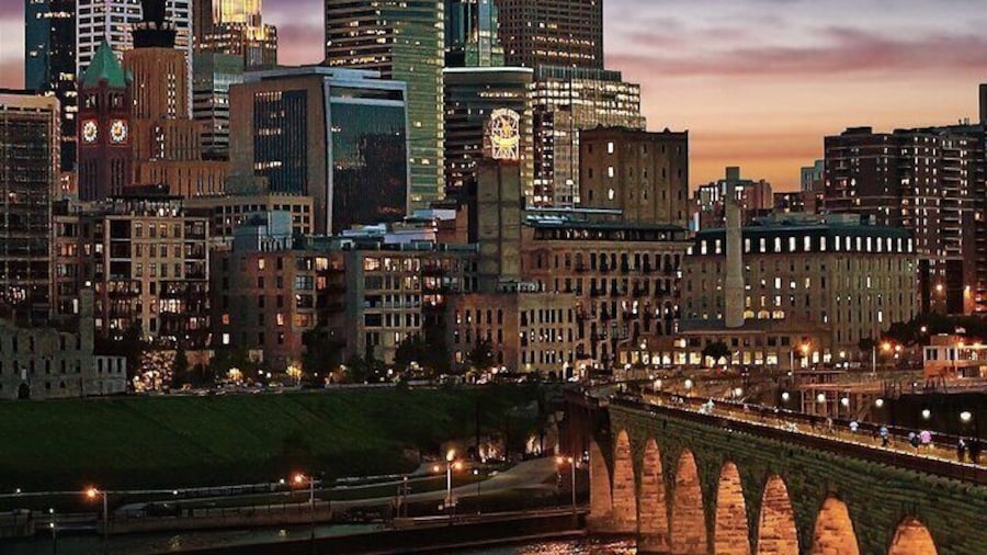 Minneapolis River Walk: A Self-Guided Audio Tour